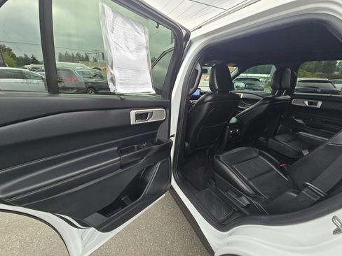 Used 2020 Ford Explorer Limited AWD/4WD image 15