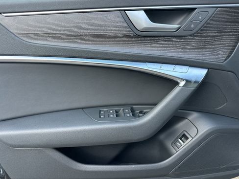 Used 2025 Audi A6 2.0T Premium w/ Convenience Plus Package image 12