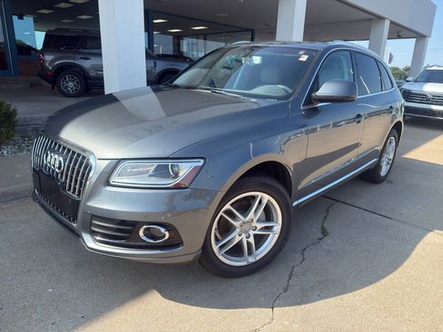 Used 2014 Audi Q5 2.0T Premium Plus w/ Premium Plus Package AWD/4WD image 2