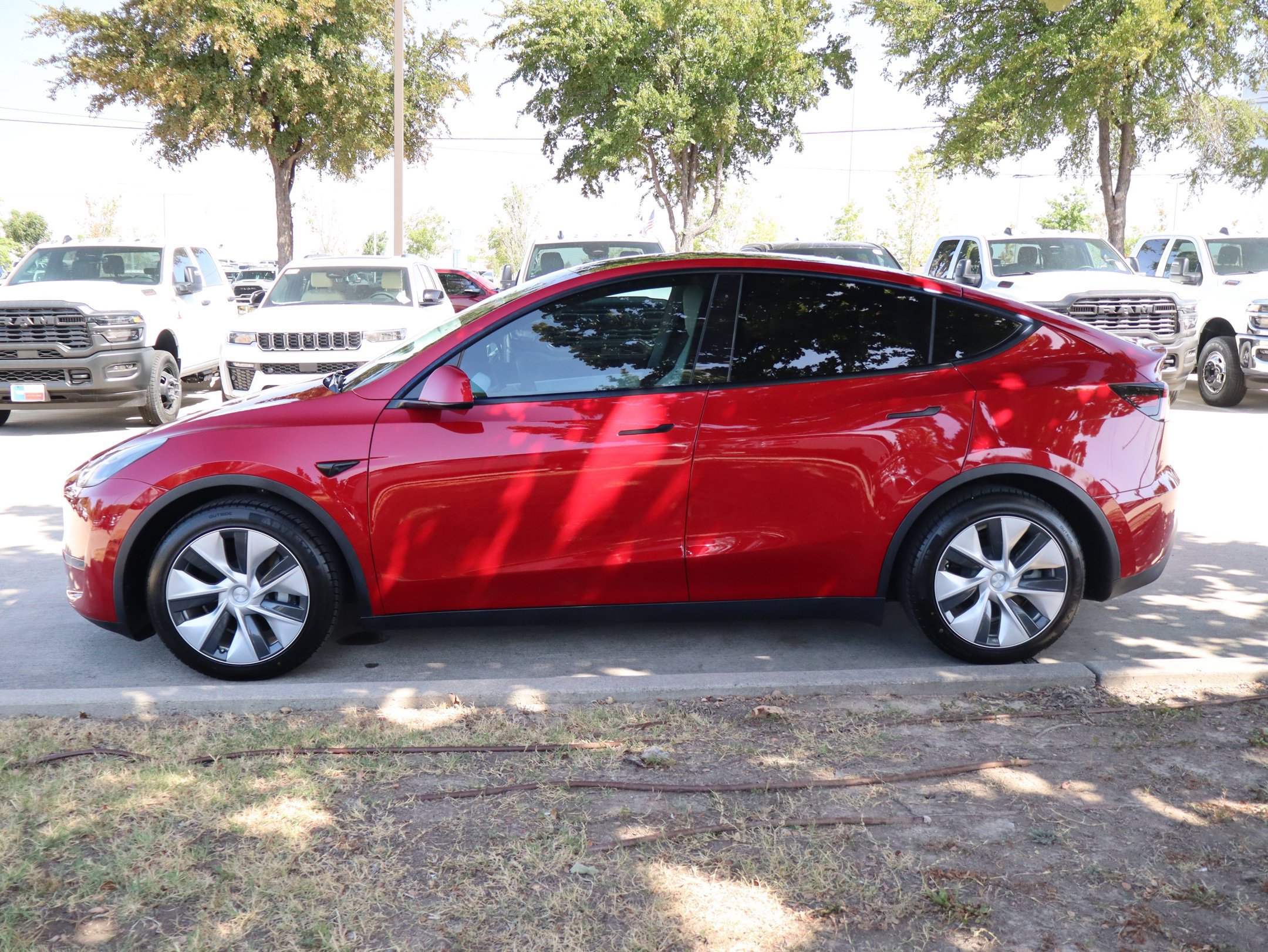 Used 2021 Tesla Model Y Long Range AWD/4WD image 7