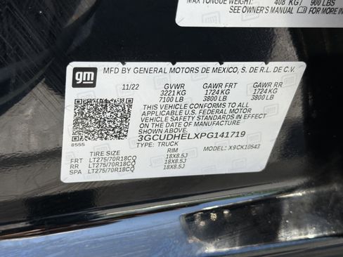 Used 2023 Chevrolet Silverado 1500 ZR2 w/ Technology Package AWD/4WD image 31