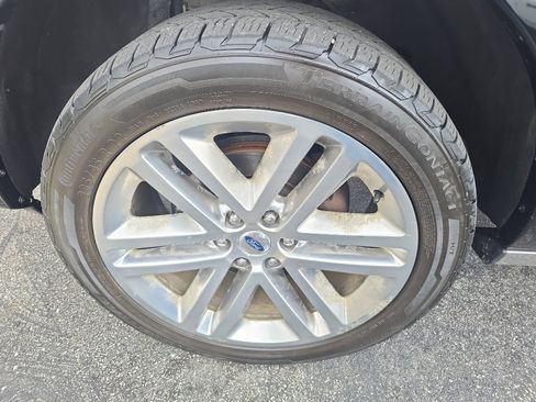 Used 2017 Ford Expedition EL Platinum image 33