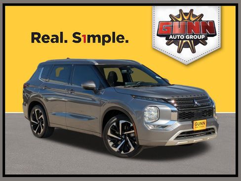 Used 2022 Mitsubishi Outlander SEL image 1