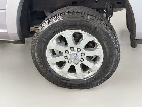 Used 2019 RAM 2500 Laramie AWD/4WD image 32
