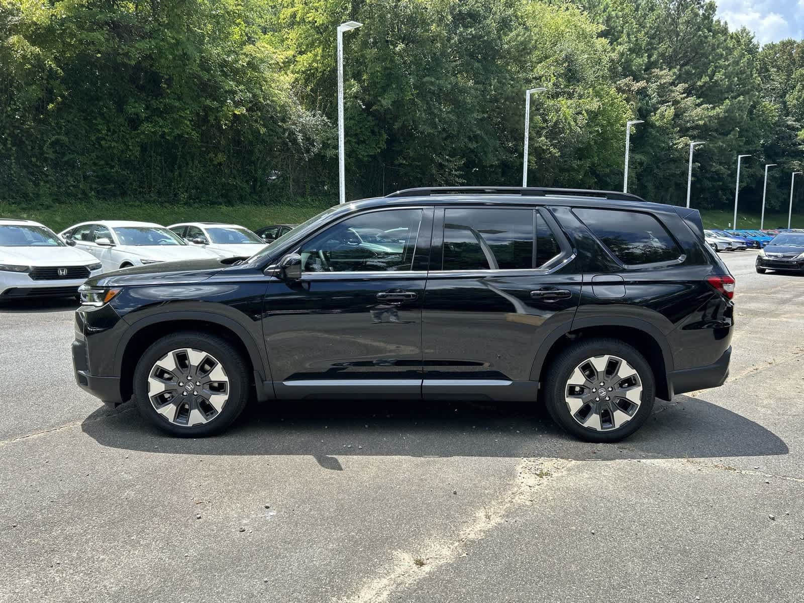 New 2026 Honda Pilot Elite image 2