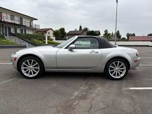 Used 2006 MAZDA MX-5 Miata Sport w/ Suspension Pkg image 2