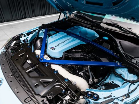 Used 2023 BMW M2 w/ Lighting Package RWD image 38