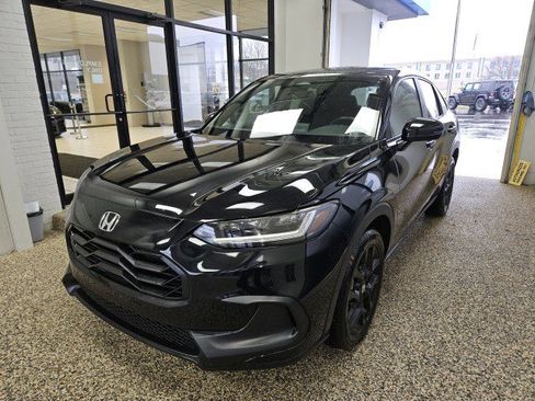 Used 2023 Honda HR-V Sport image 5