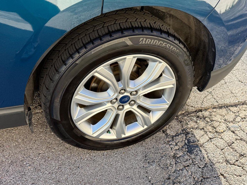 Used 2020 Ford Edge Titanium w/ Equipment Group 301A AWD/4WD image 7