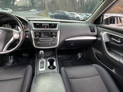 Used 2017 Nissan Altima 2.5 SR image 14