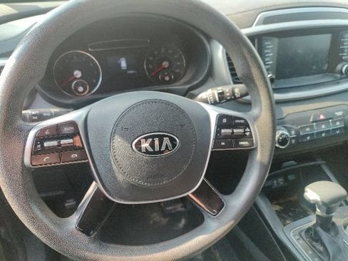 Used 2020 Kia Sorento AWD V6 image 18