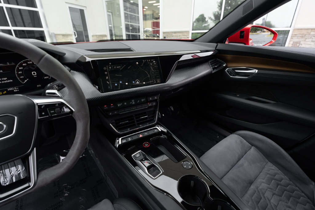 Used 2022 Audi e-tron GT Premium Plus AWD/4WD image 26