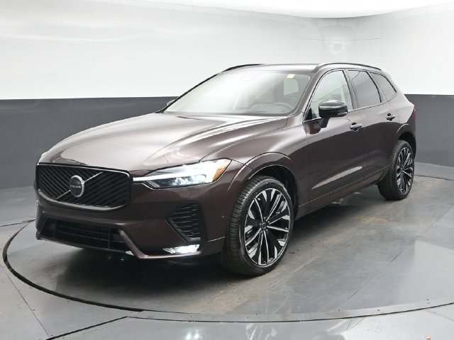 New 2026 Volvo XC60 B5 Ultra w/ Climate Package AWD/4WD image 3