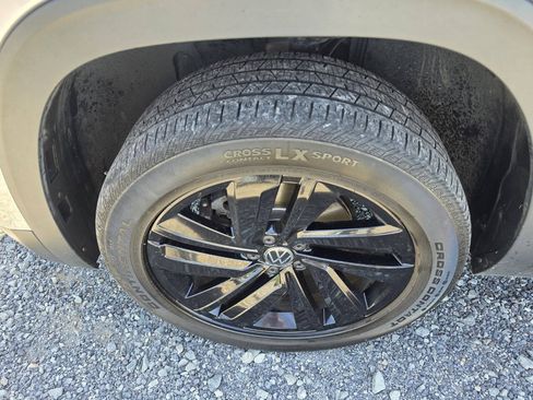 Used 2021 Volkswagen Atlas Cross Sport SEL AWD/4WD image 31