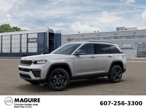 New 2026 Jeep Grand Cherokee Limited w/ Limited Altitude Package AWD/4WD image 2