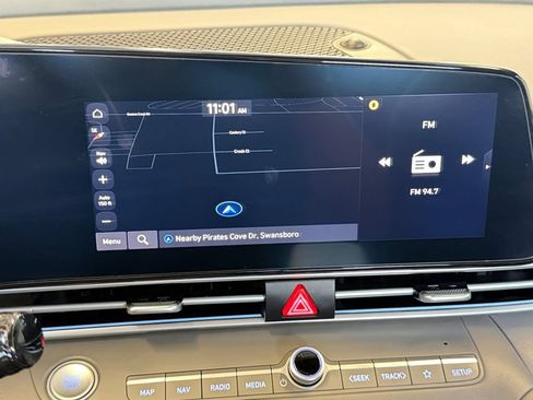 Used 2024 Hyundai Elantra SEL FWD image 11