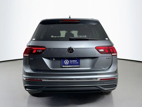 Certified 2022 Volkswagen Tiguan SE image 6