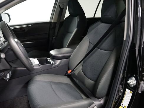 Used 2025 Toyota RAV4 LE FWD image 6