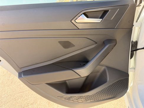 Used 2024 Volkswagen Jetta GLI 40th Anniversary Edition image 22