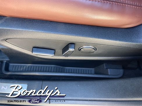 Used 2019 Lincoln Nautilus Reserve image 9