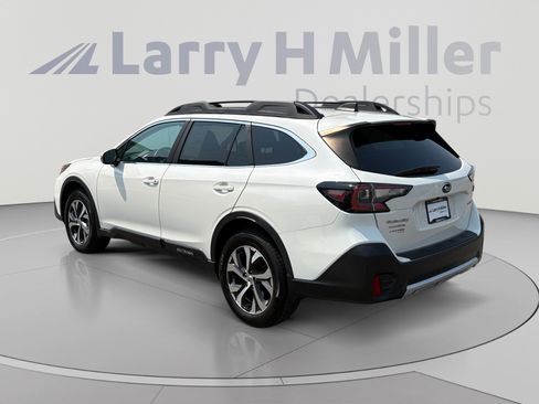 Used 2020 Subaru Outback Limited AWD/4WD image 3