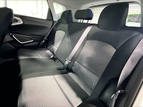 Used 2025 Kia Soul LX image 34