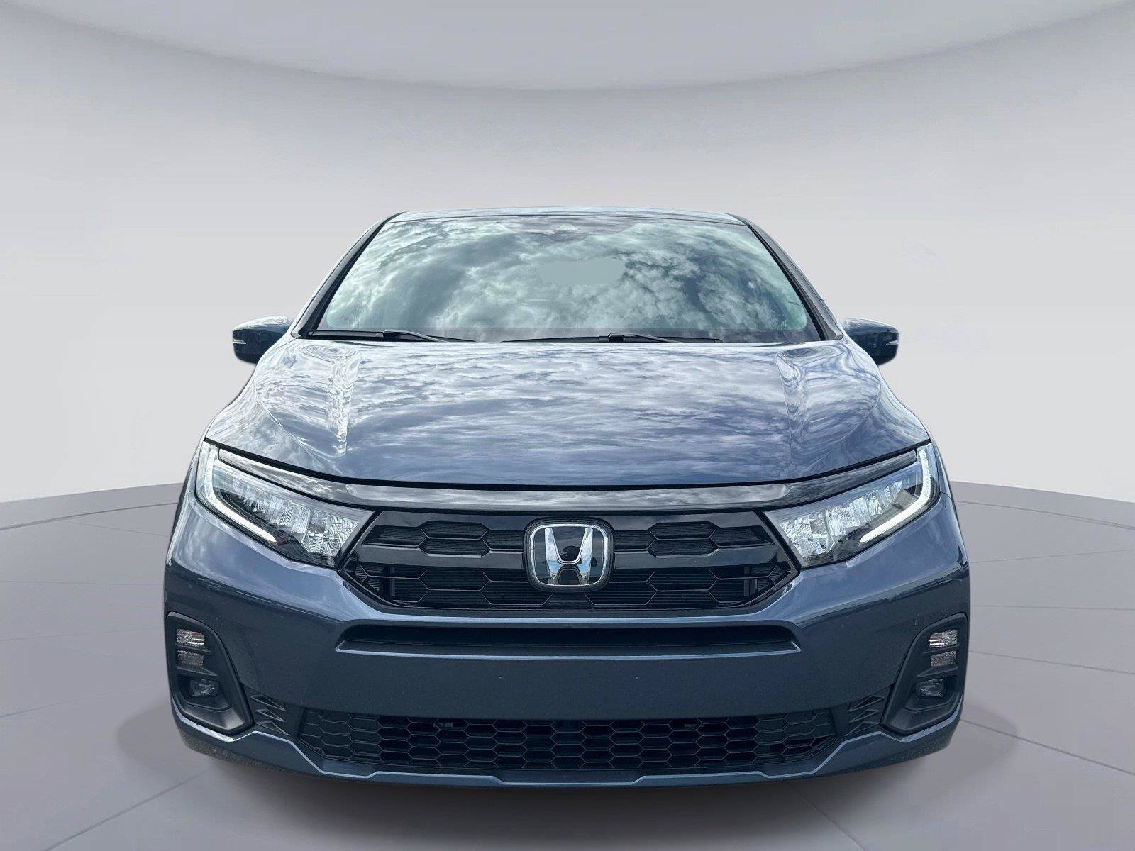 Certified 2026 Honda Odyssey Touring image 9