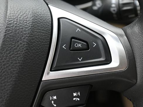 Used 2014 Ford Fusion Energi SE image 19