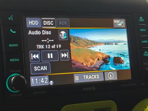 Used 2016 Jeep Wrangler Unlimited Sahara w/ Connectivity Group AWD/4WD image 31