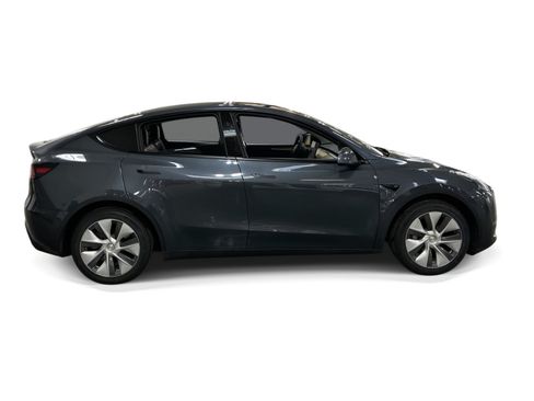 Certified 2023 Tesla Model Y Long Range AWD/4WD image 7