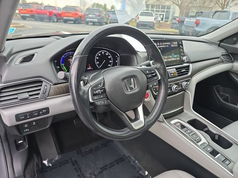 Used 2020 Honda Accord Touring image 15