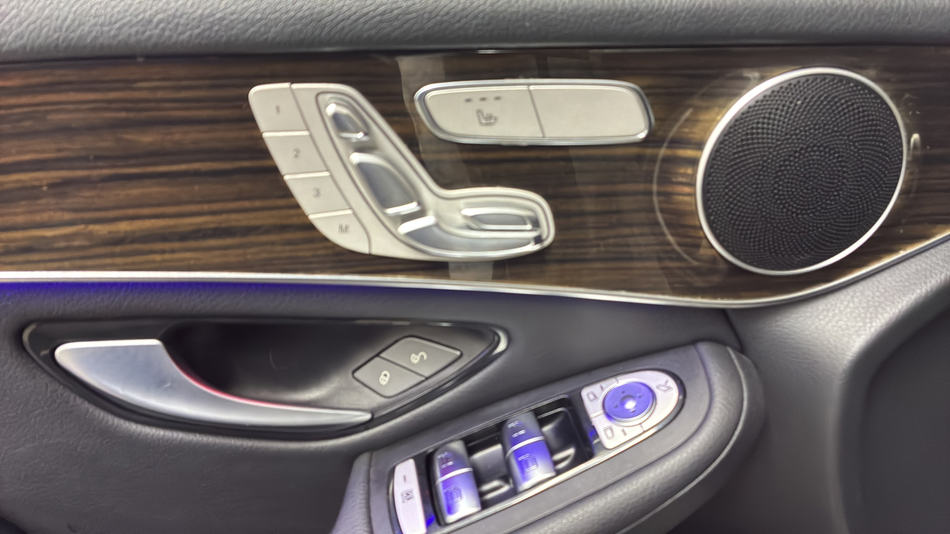 Certified 2022 Mercedes-Benz GLC 300 image 20