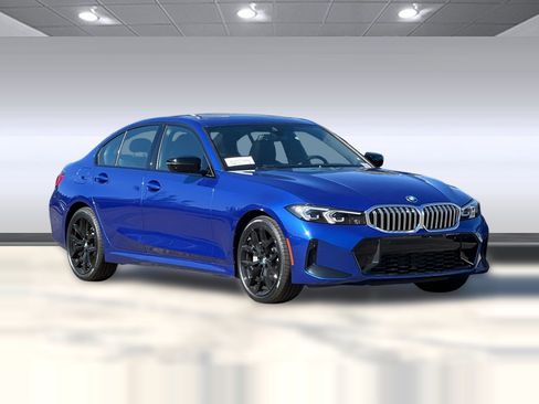 Used 2025 BMW 330i xDrive Sedan w/ M Sport Package image 6