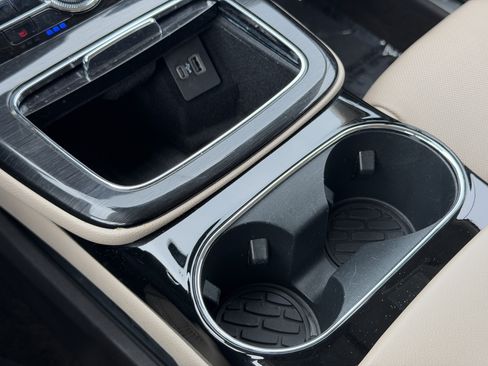 Used 2023 Lincoln Nautilus Reserve FWD image 28