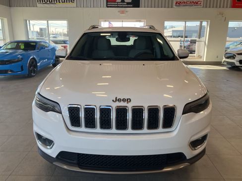 Used 2019 Jeep Cherokee Limited image 2