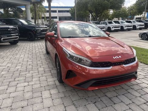 Used 2024 Kia Forte LXS FWD image 17