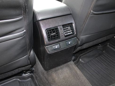 Used 2015 Subaru Outback 2.5i Limited image 35