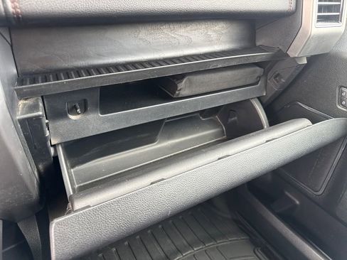 Used 2019 Ford F150 Platinum w/ Trailer Tow Package RWD image 30