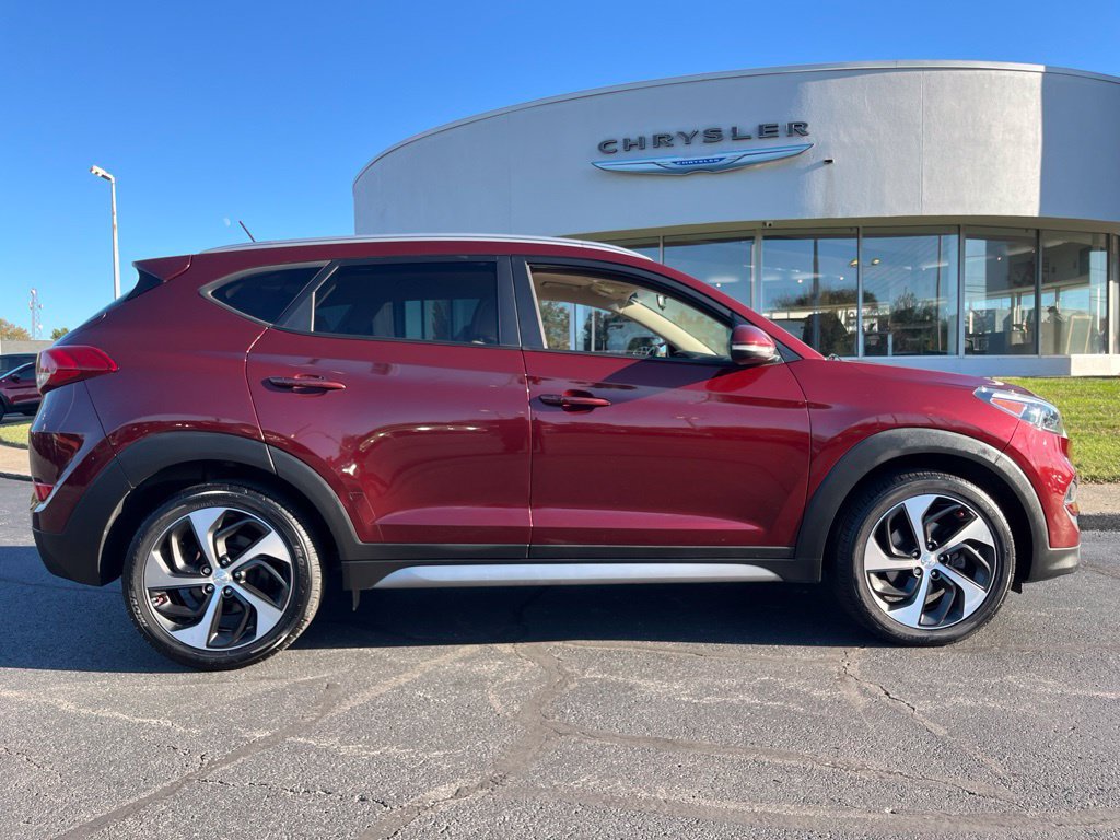 Used 2017 Hyundai Tucson Sport w/ Cargo Package AWD/4WD image 40