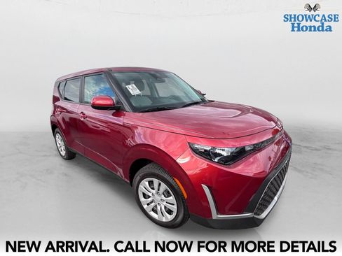 Used 2023 Kia Soul LX FWD image 6