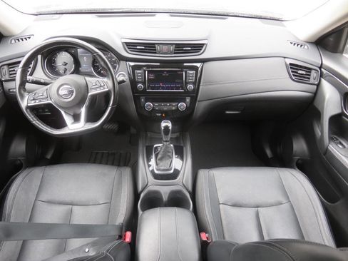 Used 2018 Nissan Rogue SL w/ Premium Package AWD/4WD image 12