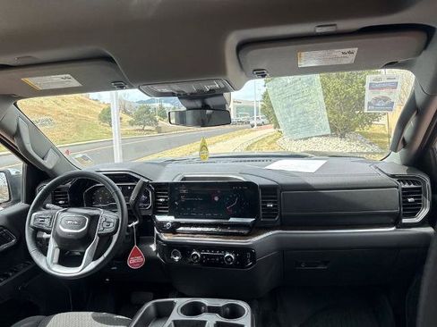 Used 2023 GMC Sierra 1500 SLE image 24