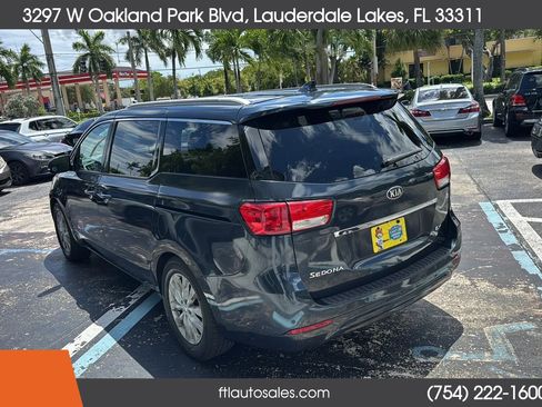 Used 2015 Kia Sedona EX FWD image 7