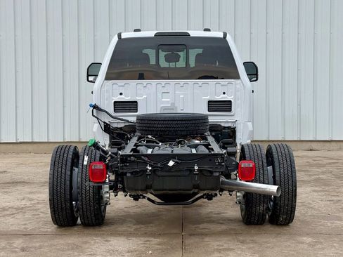 New 2026 Ford F550 4x4 Crew Cab Super Duty image 4