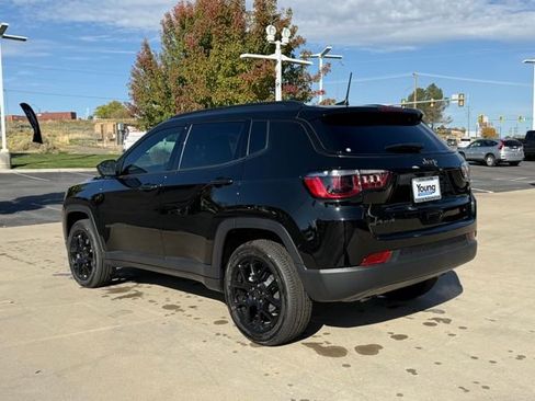 New 2025 Jeep Compass Latitude w/ Sun & Sound Group image 10