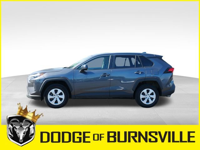 Used 2025 Toyota RAV4 LE AWD/4WD image 4