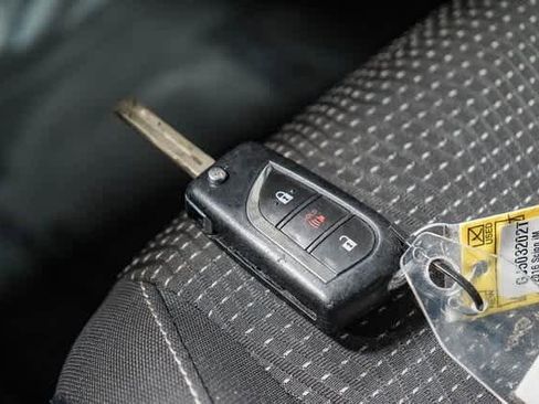 Used 2016 Scion iM image 28