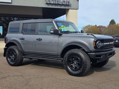 Used 2024 Ford Bronco Wildtrak image 30