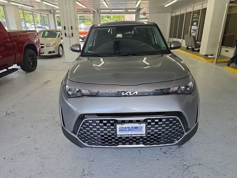 Used 2024 Kia Soul EX image 8