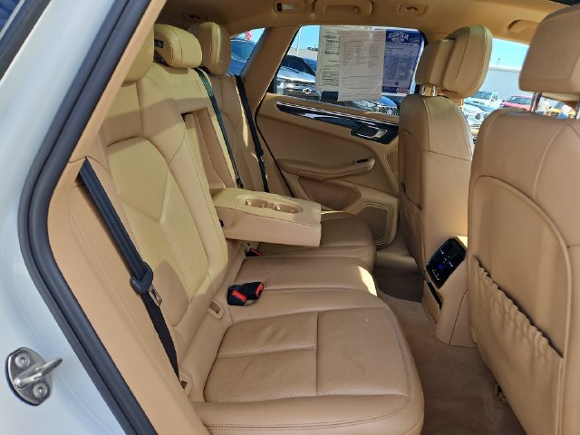 Used 2016 Porsche Macan S AWD/4WD image 31